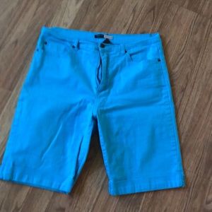 Focus lifestyle Bermuda shorts